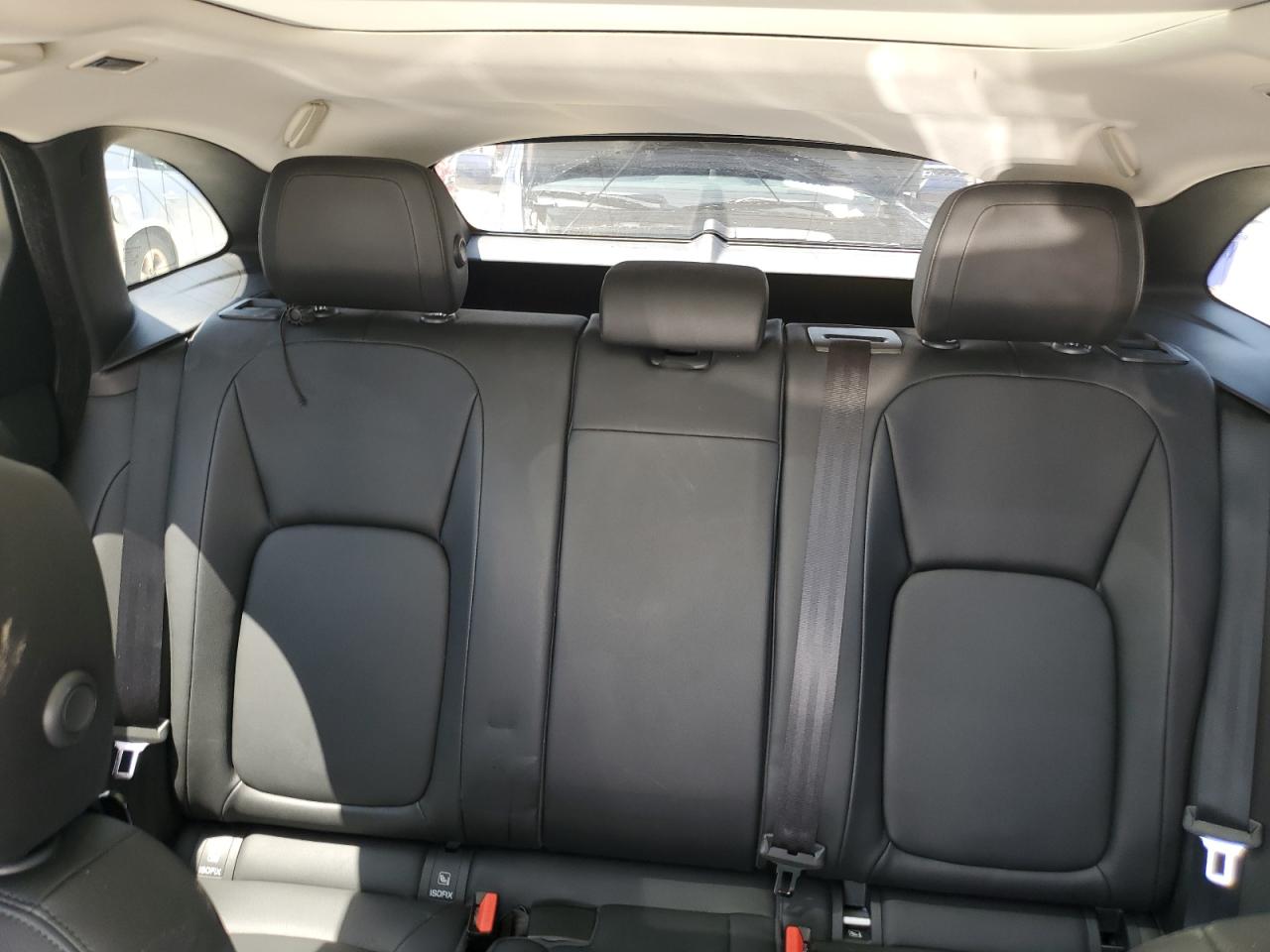 SADCJ2BV5HA493943 2017 Jaguar F-Pace Premium