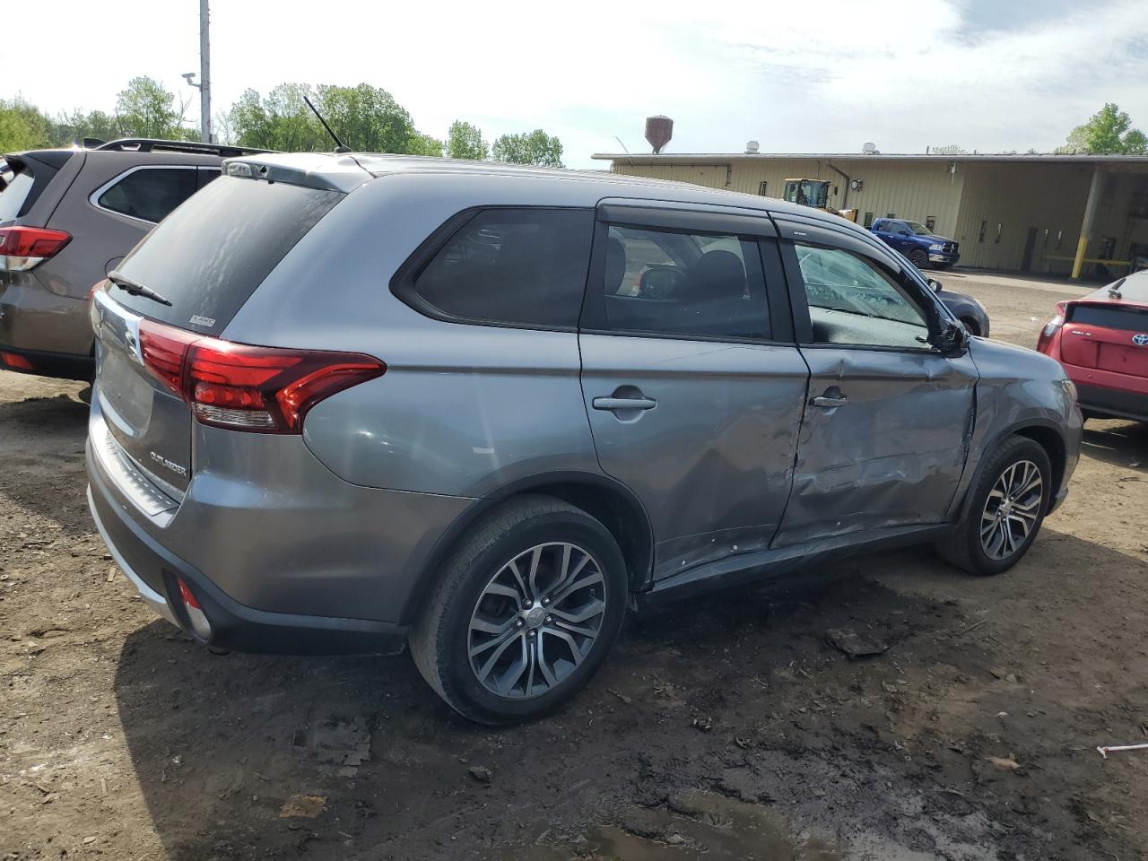 JA4AZ3A37GZ002929 2016 Mitsubishi Outlander Se