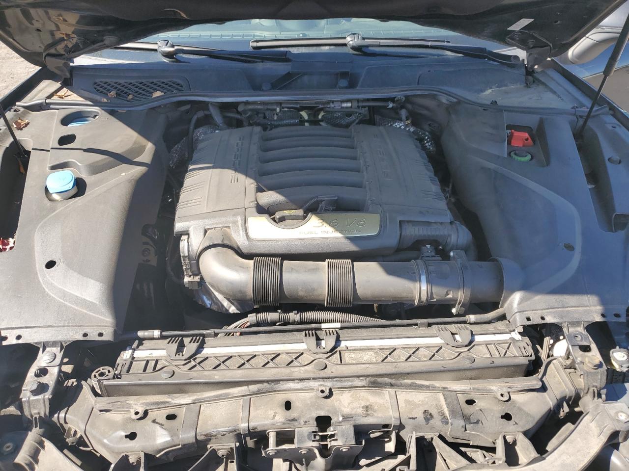 WP1AA2A20GKA10876 2016 Porsche Cayenne