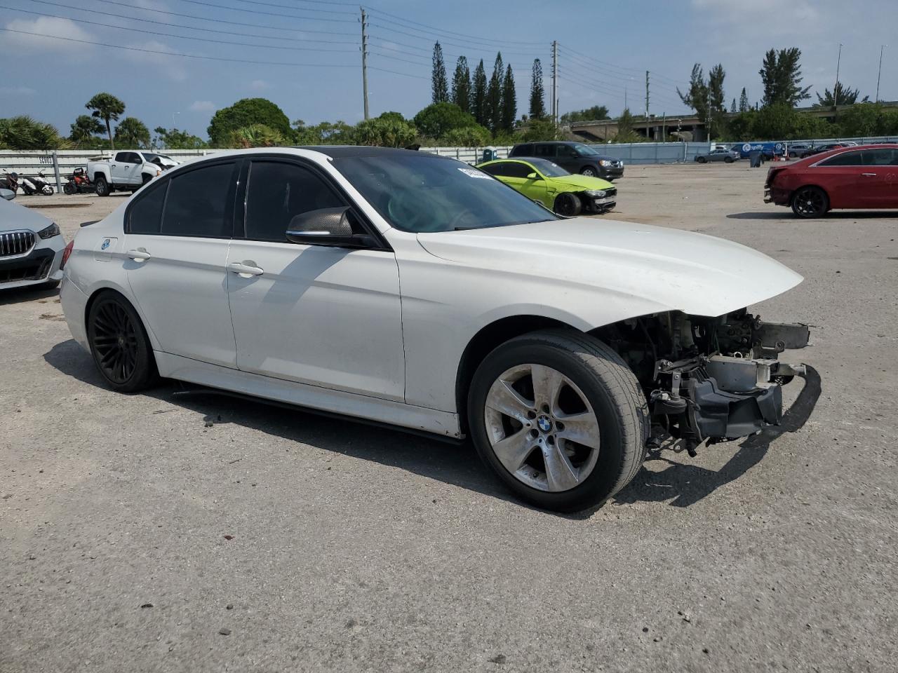 2015 BMW 335 Xi vin: WBA3B9G53FNR94553