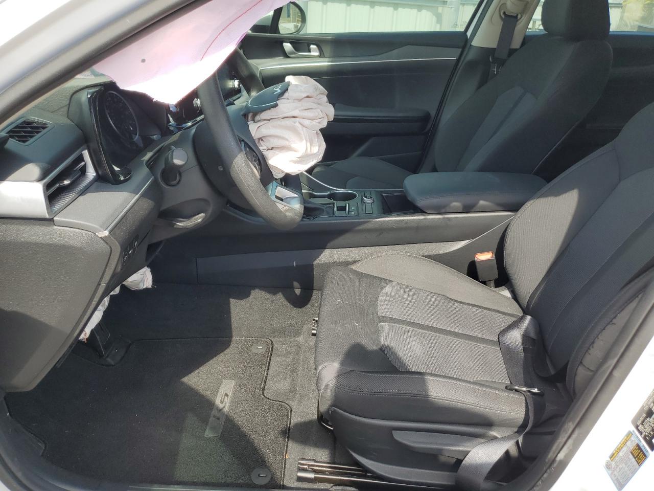 5XXG14J24RG239534 2024 Kia K5 Lxs