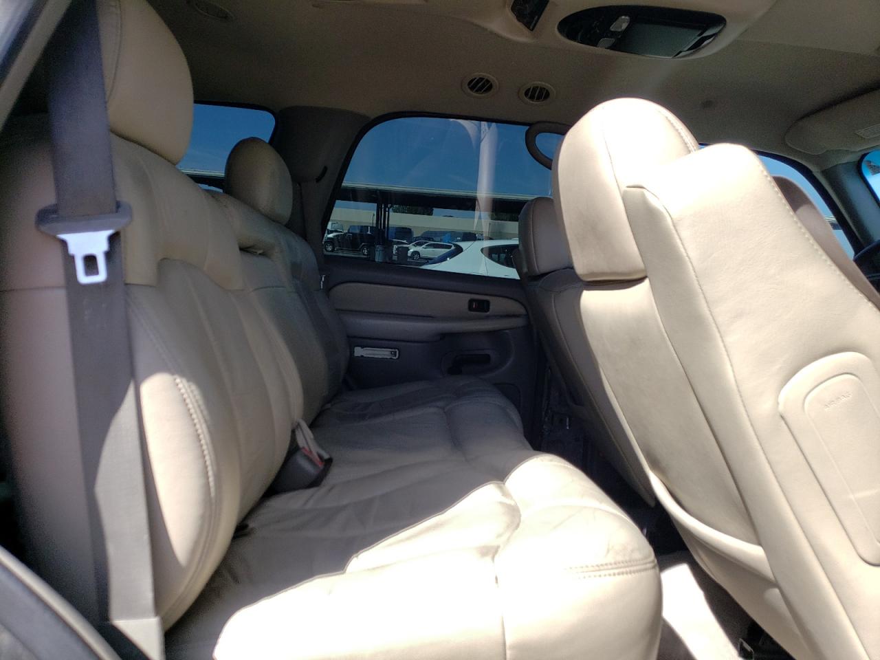 1GNEK13T5YJ186918 2000 Chevrolet Tahoe K1500