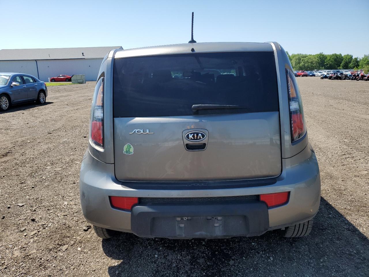 KNDJT2A27B7276791 2011 Kia Soul +