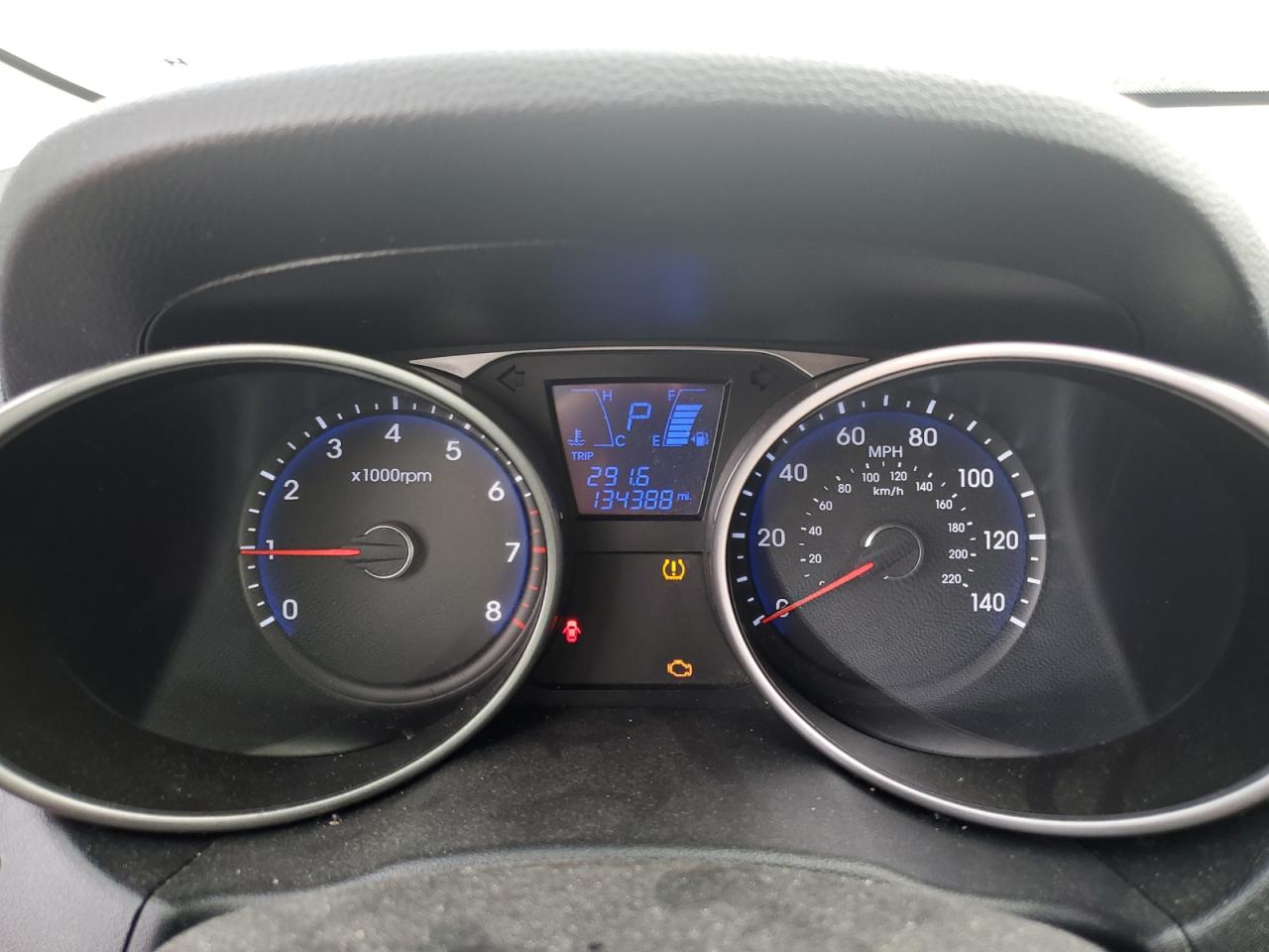 KM8JUCAC0CU372644 2012 Hyundai Tucson Gls