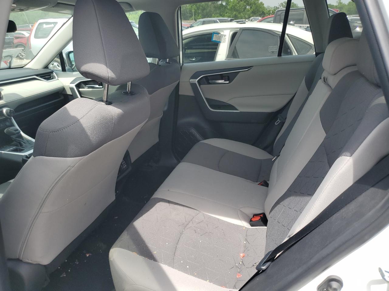 2T3P1RFV5MW246546 2021 Toyota Rav4 Xle