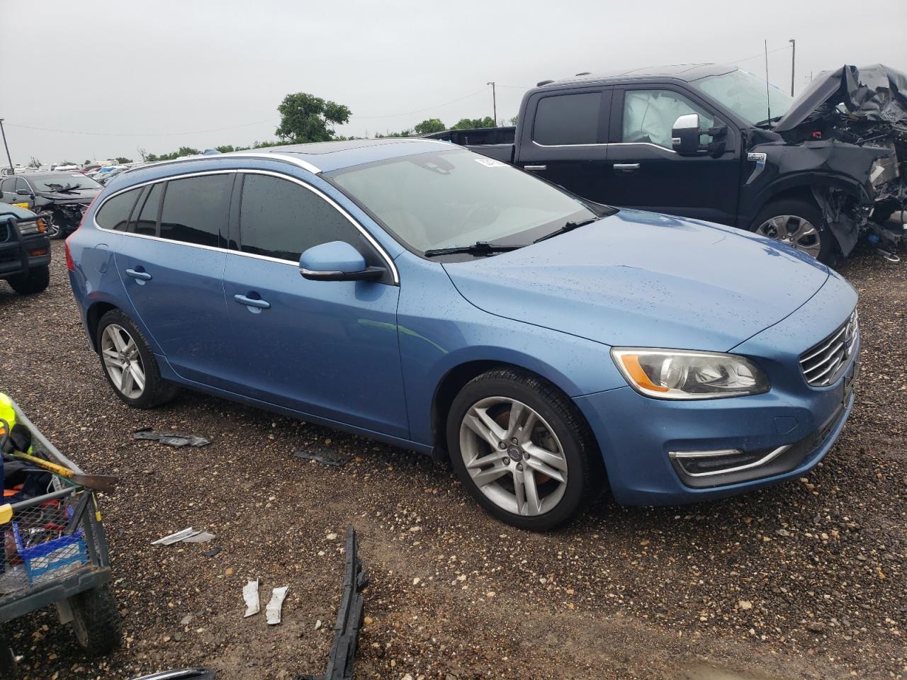 YV140MEK1F1244322 2015 Volvo V60 Premier