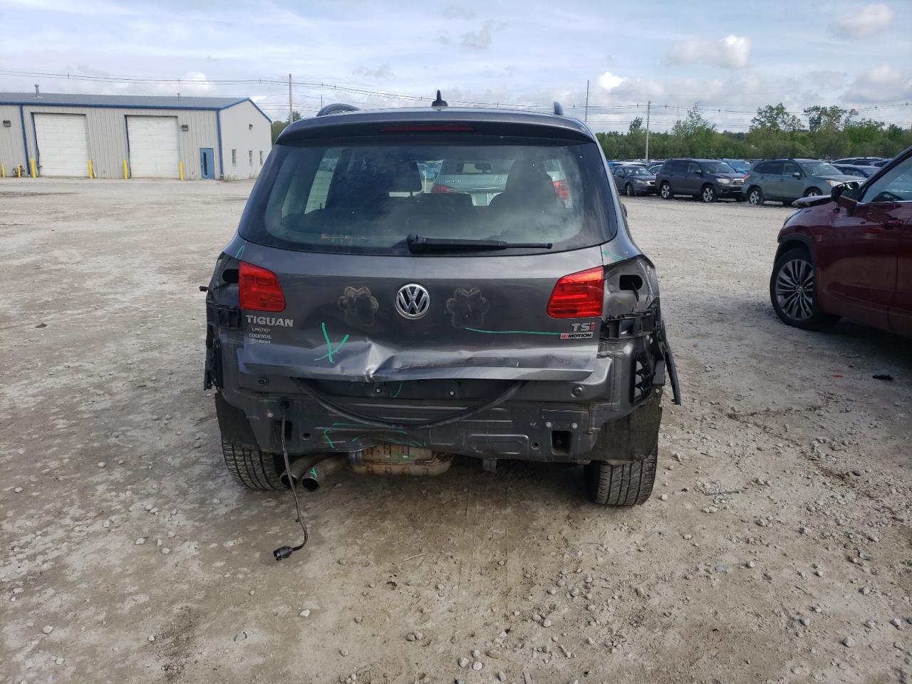 WVGBV7AX5HK053478 2017 Volkswagen Tiguan S