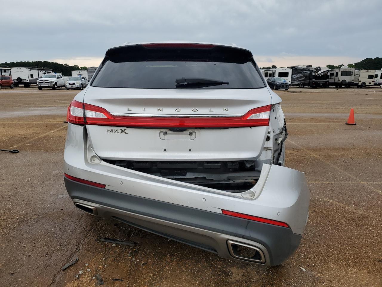 2LMPJ6JR3JBL46717 2018 Lincoln Mkx Premiere