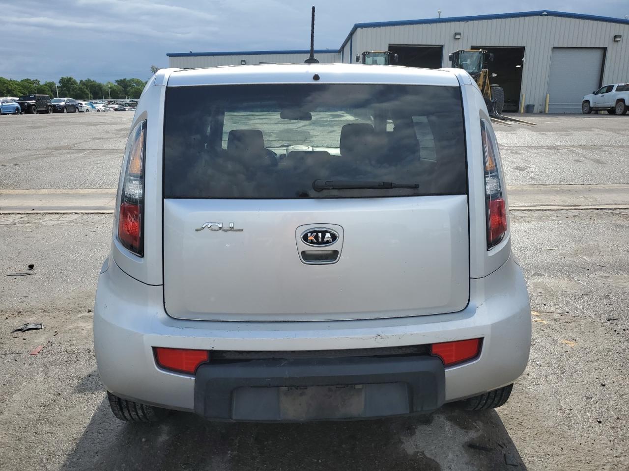 KNDJT2A28A7106664 2010 Kia Soul +