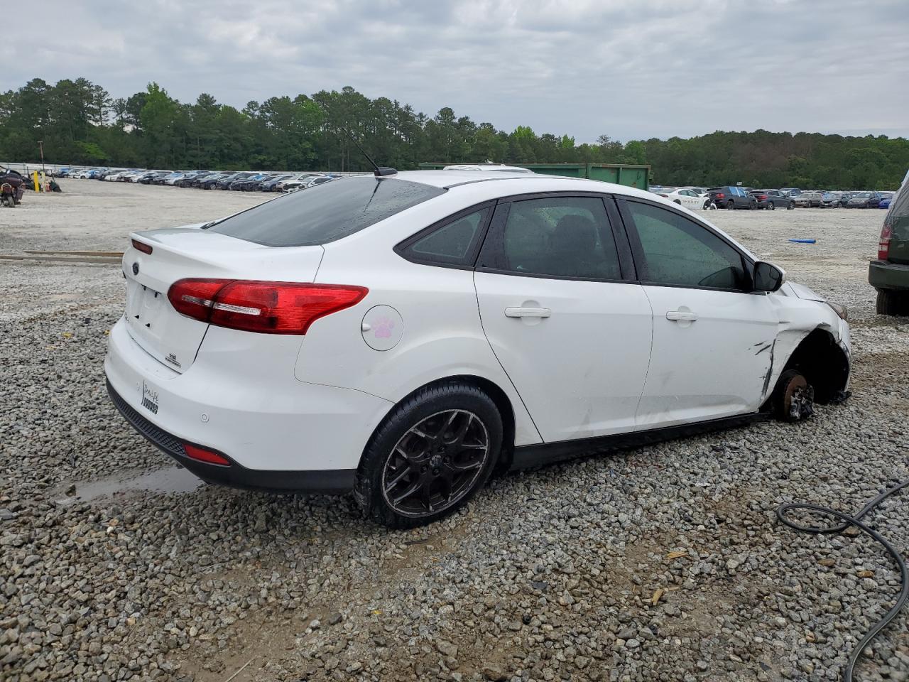 1FADP3F27GL393677 2016 Ford Focus Se