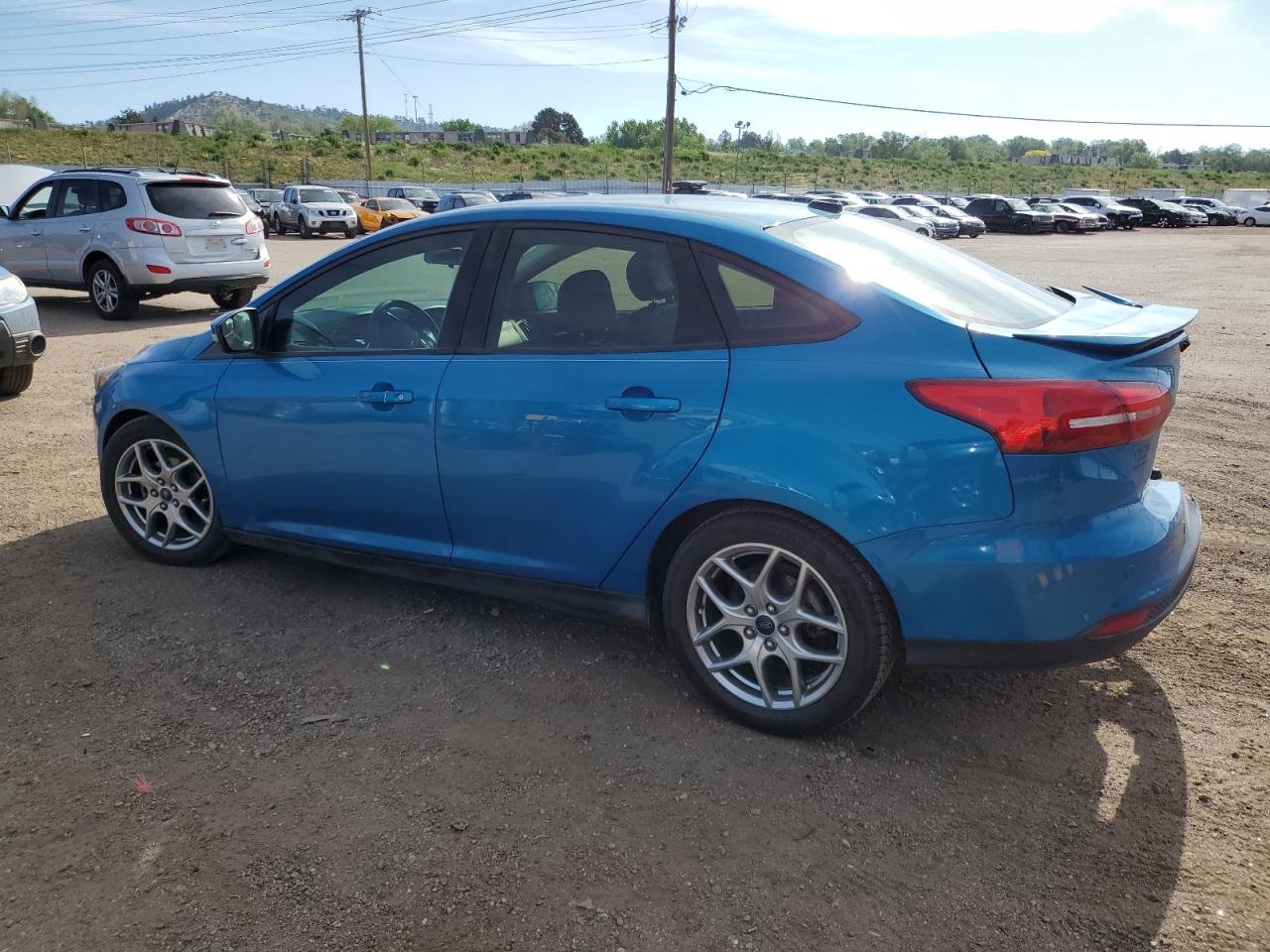 2015 Ford Focus Se vin: 1FADP3F28FL286345