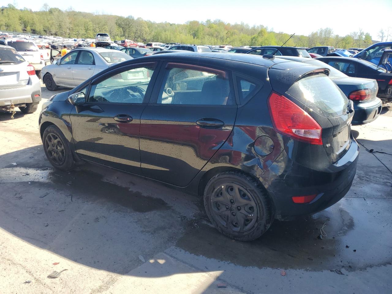 3FADP4EJ7BM225561 2011 Ford Fiesta Se