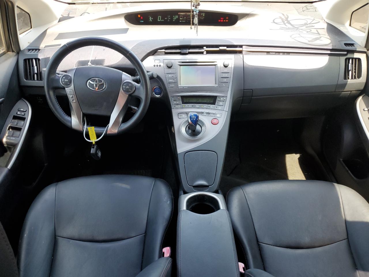 JTDKN3DUXD1671085 2013 Toyota Prius