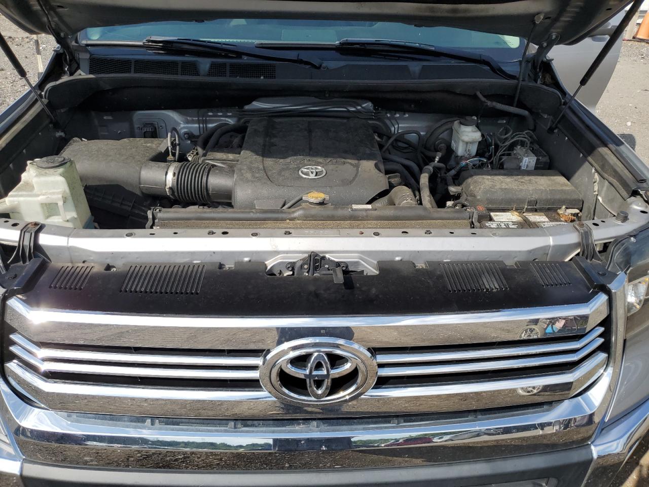 5TFDY5F15GX550352 2016 Toyota Tundra Crewmax Sr5