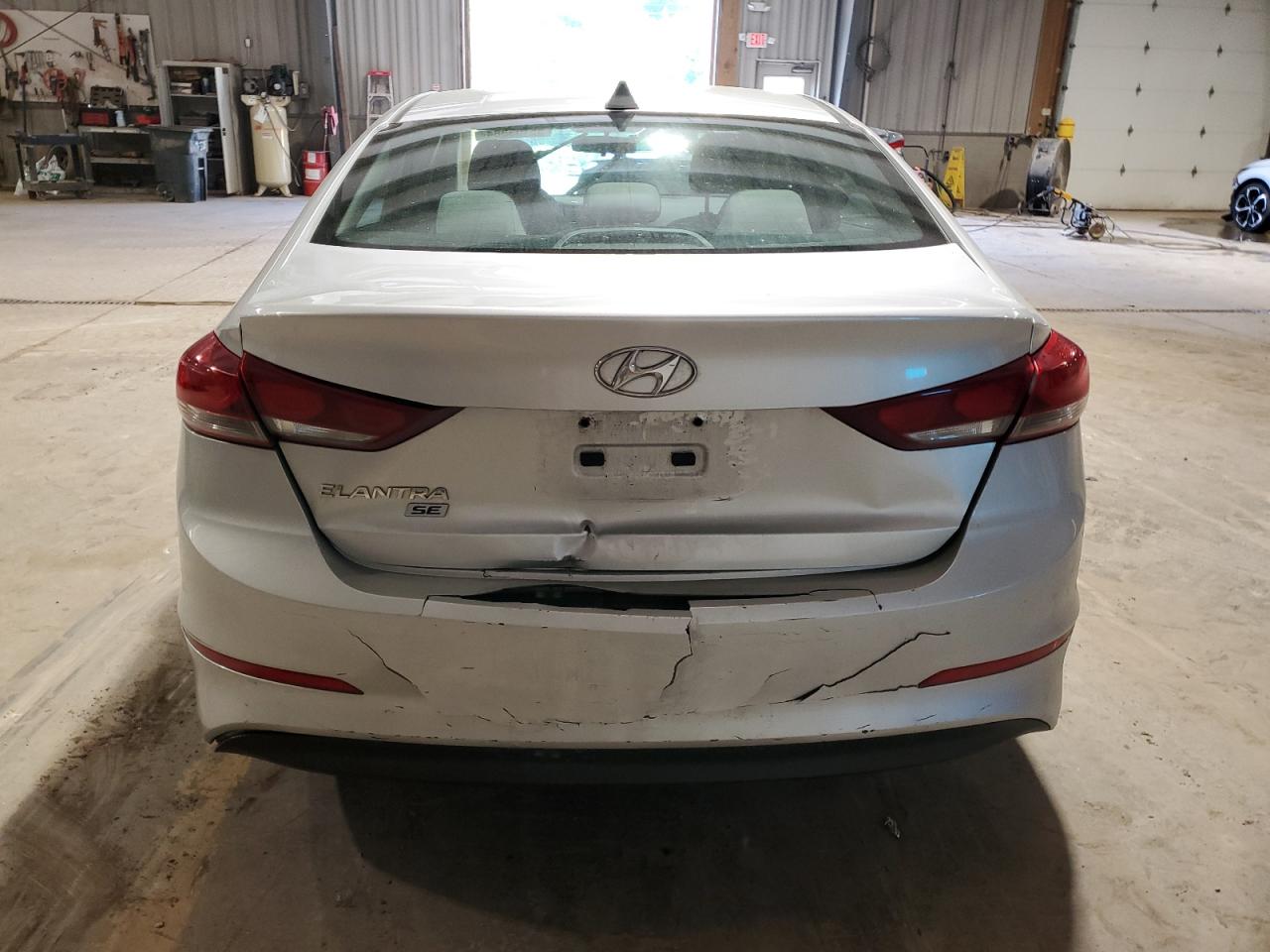 5NPD74LF6HH077166 2017 Hyundai Elantra Se