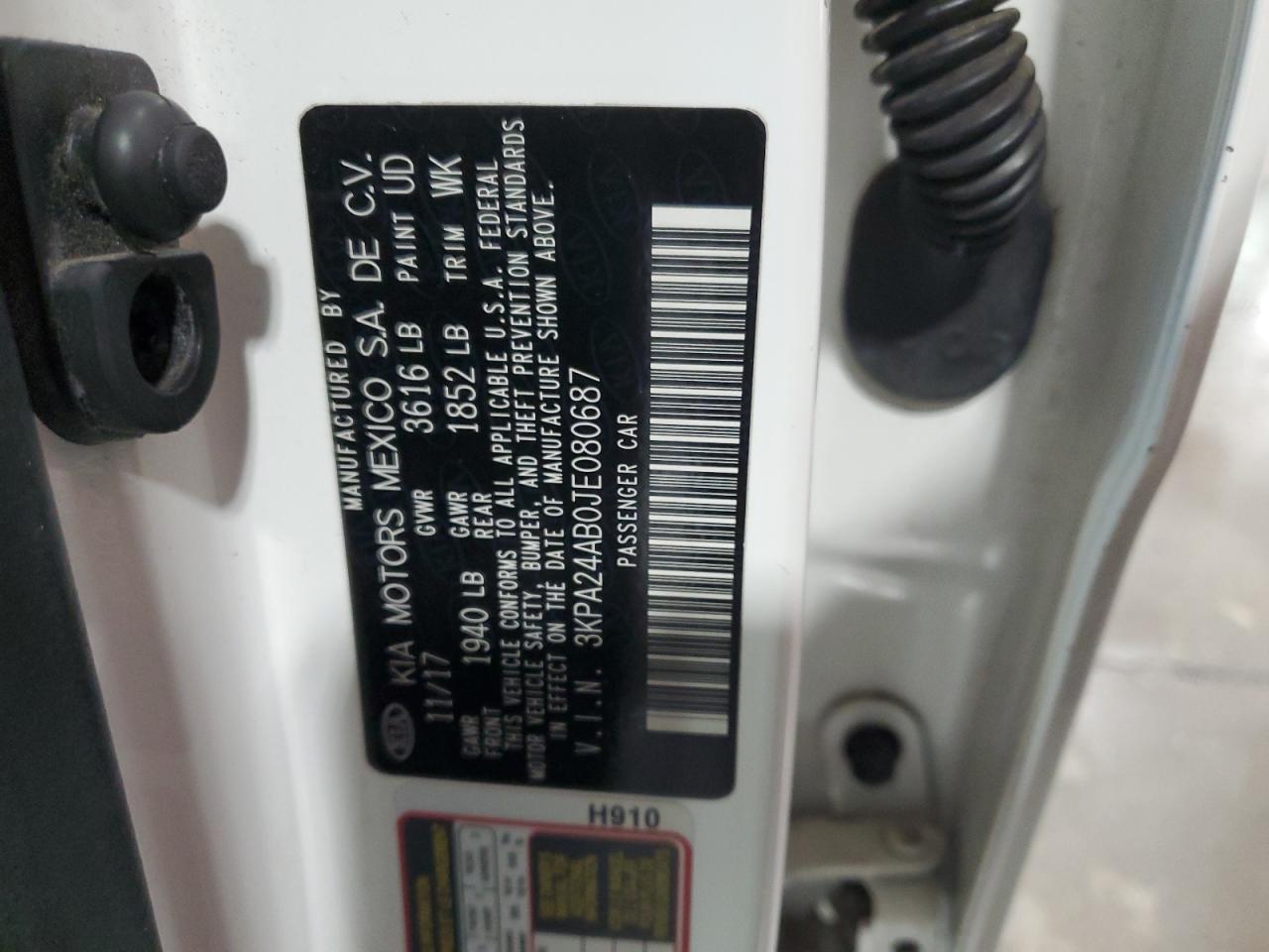 3KPA24AB0JE080687 2018 Kia Rio Lx