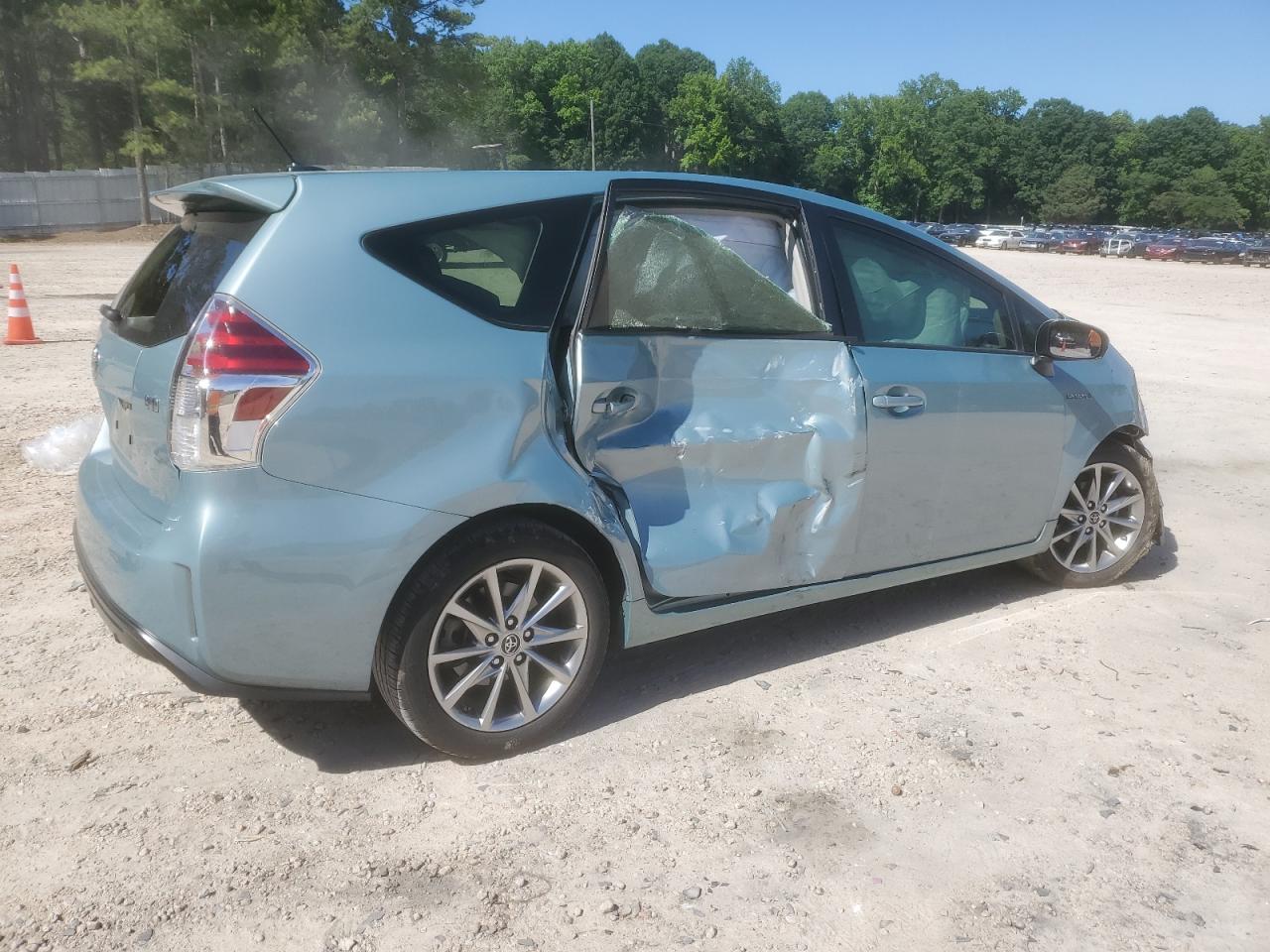 JTDZN3EU4HJ058575 2017 Toyota Prius V