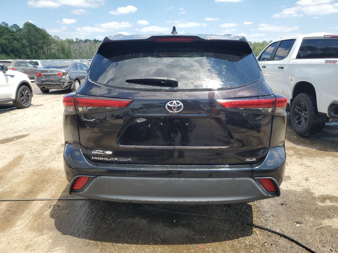 5TDGZRAH1MS051006 2021 Toyota Highlander Xle