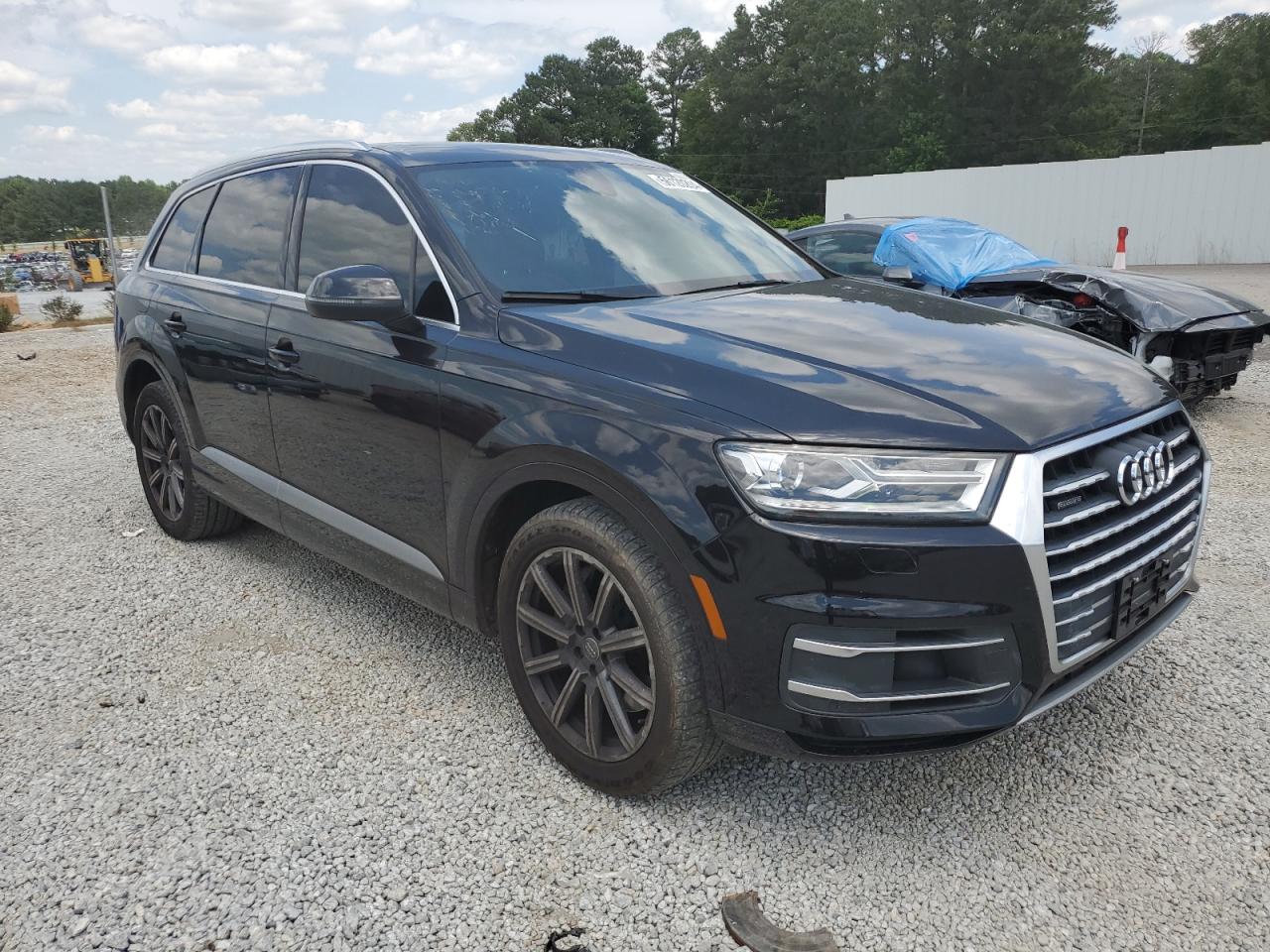 WA1AAAF77HD005562 2017 Audi Q7 Premium