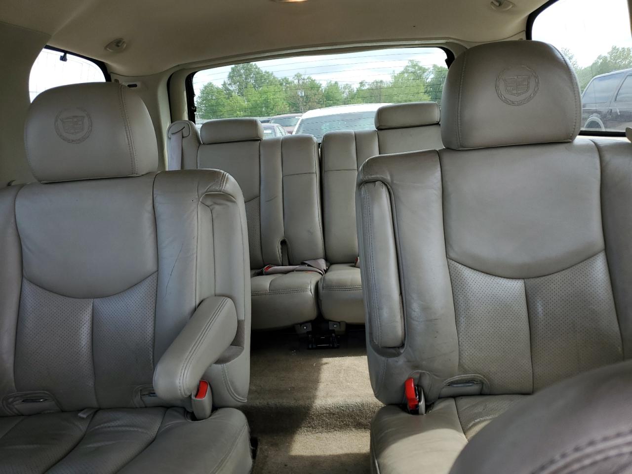 1GYEK63N35R266068 2005 Cadillac Escalade Luxury