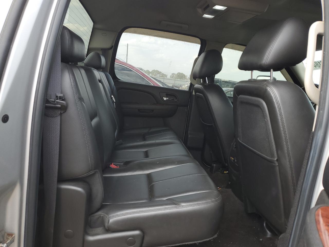 3GCRKTE37AG128304 2010 Chevrolet Silverado K1500 Ltz