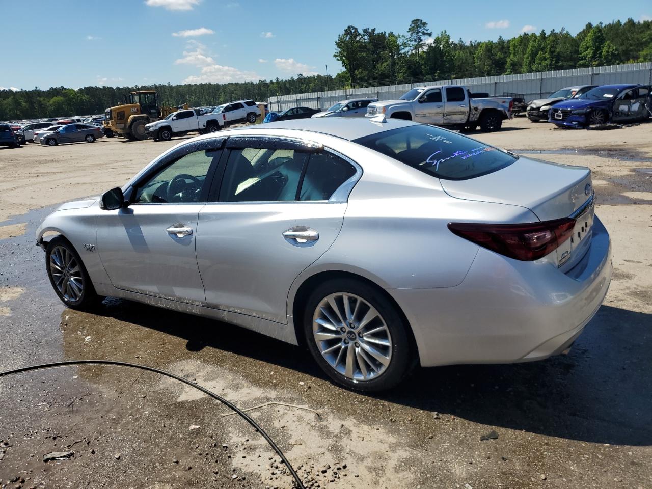 JN1EV7AR7JM435401 2018 Infiniti Q50 Luxe