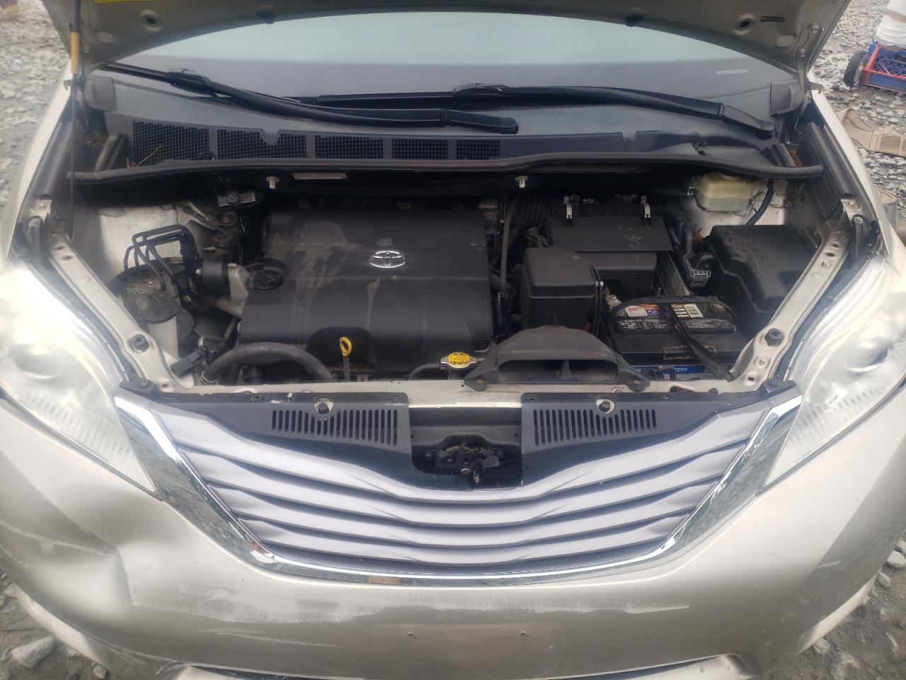 5TDYK3DC1FS661948 2015 Toyota Sienna Xle