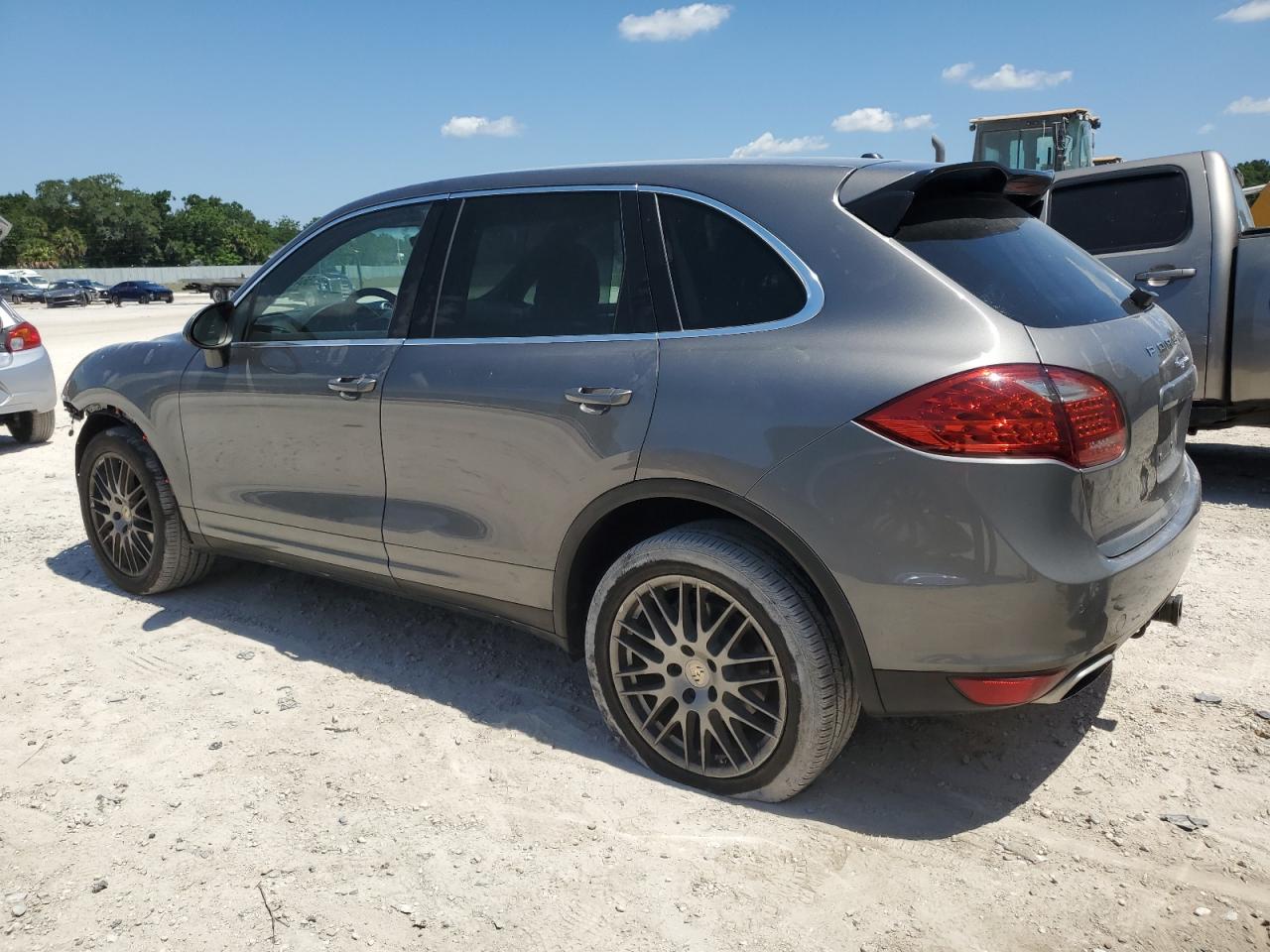 WP1AA2A27DLA02229 2013 Porsche Cayenne