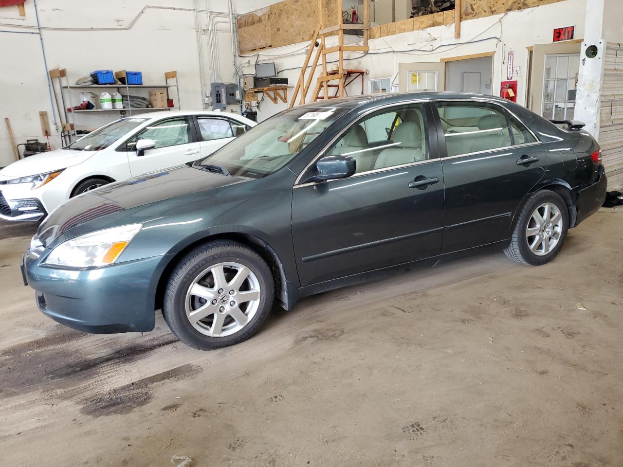 1HGCM66565A032509 2005 Honda Accord Ex