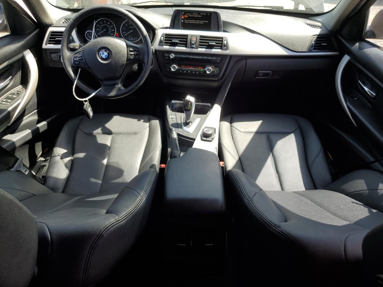 WBA3B1C58FP681476 2015 BMW 320 I