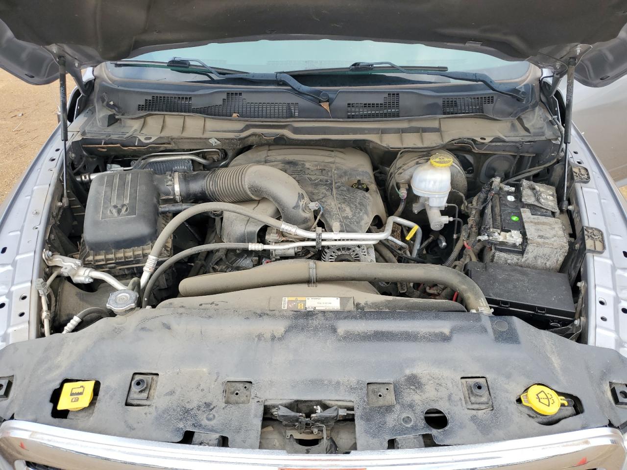 1C6RR7LT4KS605830 2019 Ram 1500 Classic Slt