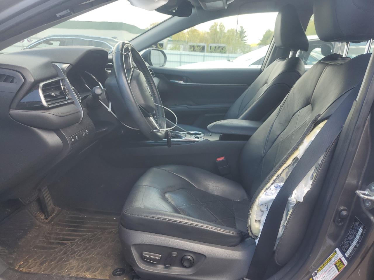 4T1B21HK2KU517399 2019 Toyota Camry Hybrid