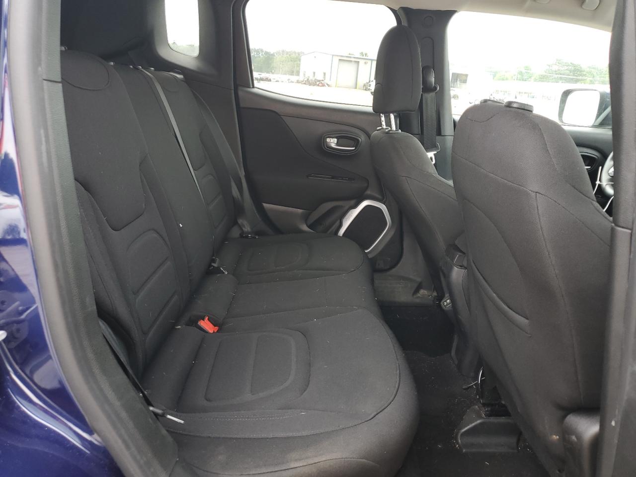 ZACNJABB1KPJ84382 2019 Jeep Renegade Latitude