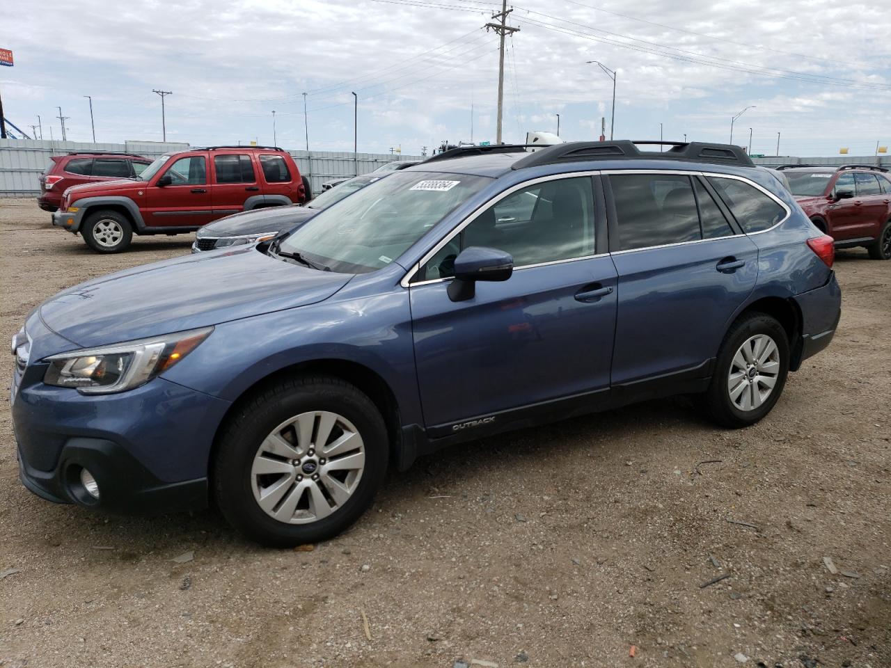 2018 Subaru Outback 2.5I Premium vin: 4S4BSAFC6J3347323