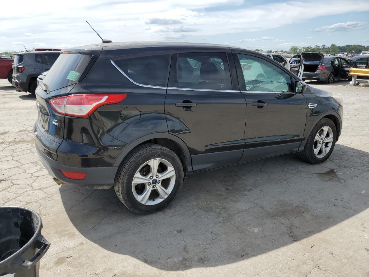 1FMCU9GXXFUC65272 2015 Ford Escape Se