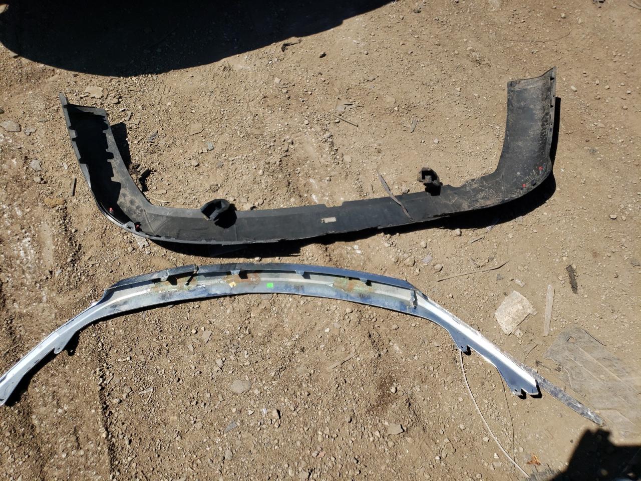 1FAHP3F28CL320359 2012 Ford Focus Se