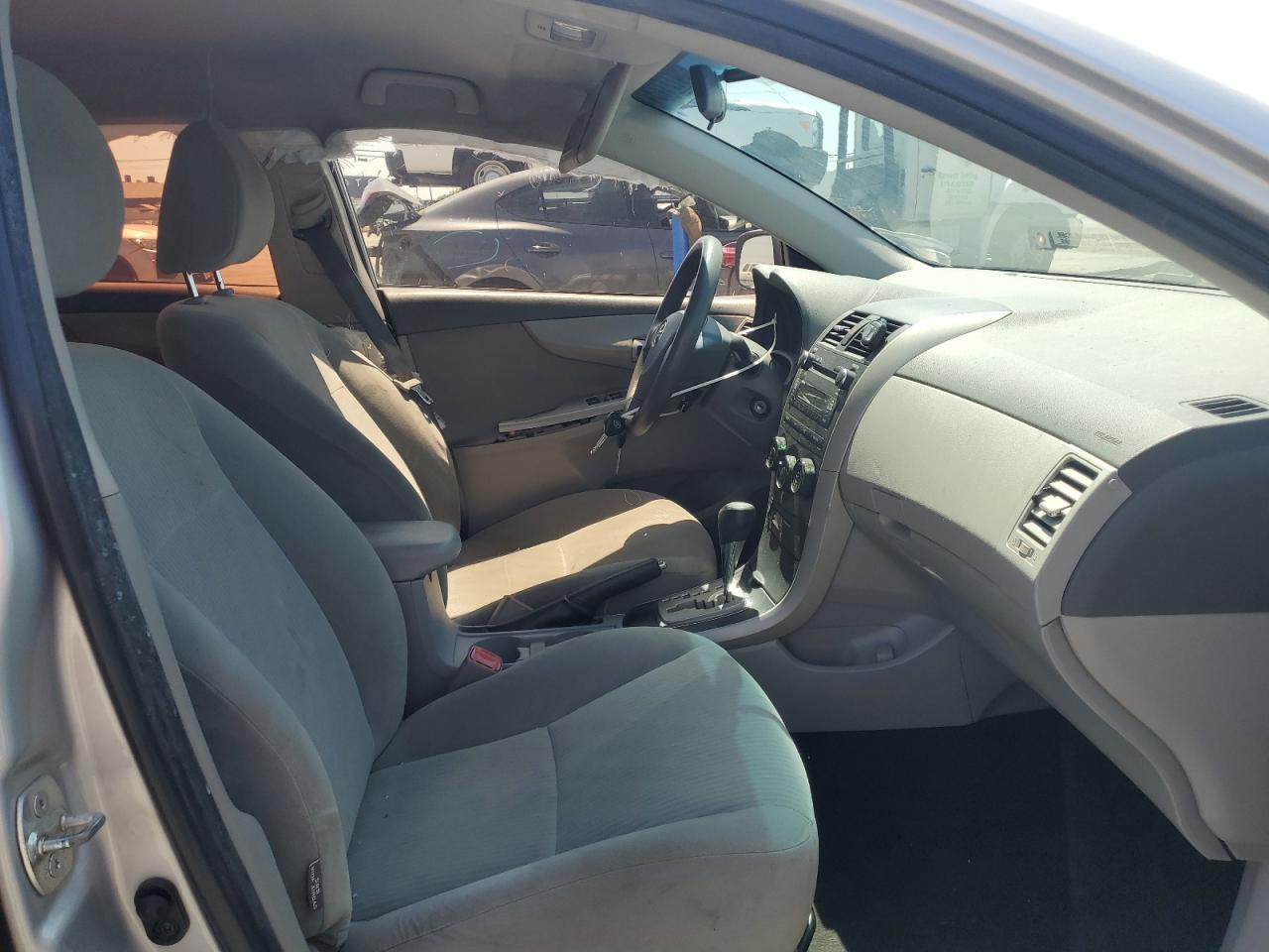 1NXBU4EE5AZ231071 2010 Toyota Corolla Base