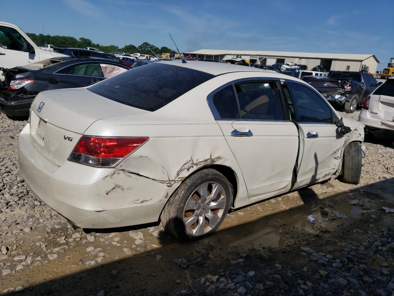 1HGCP3F76AA026386 2010 Honda Accord Ex