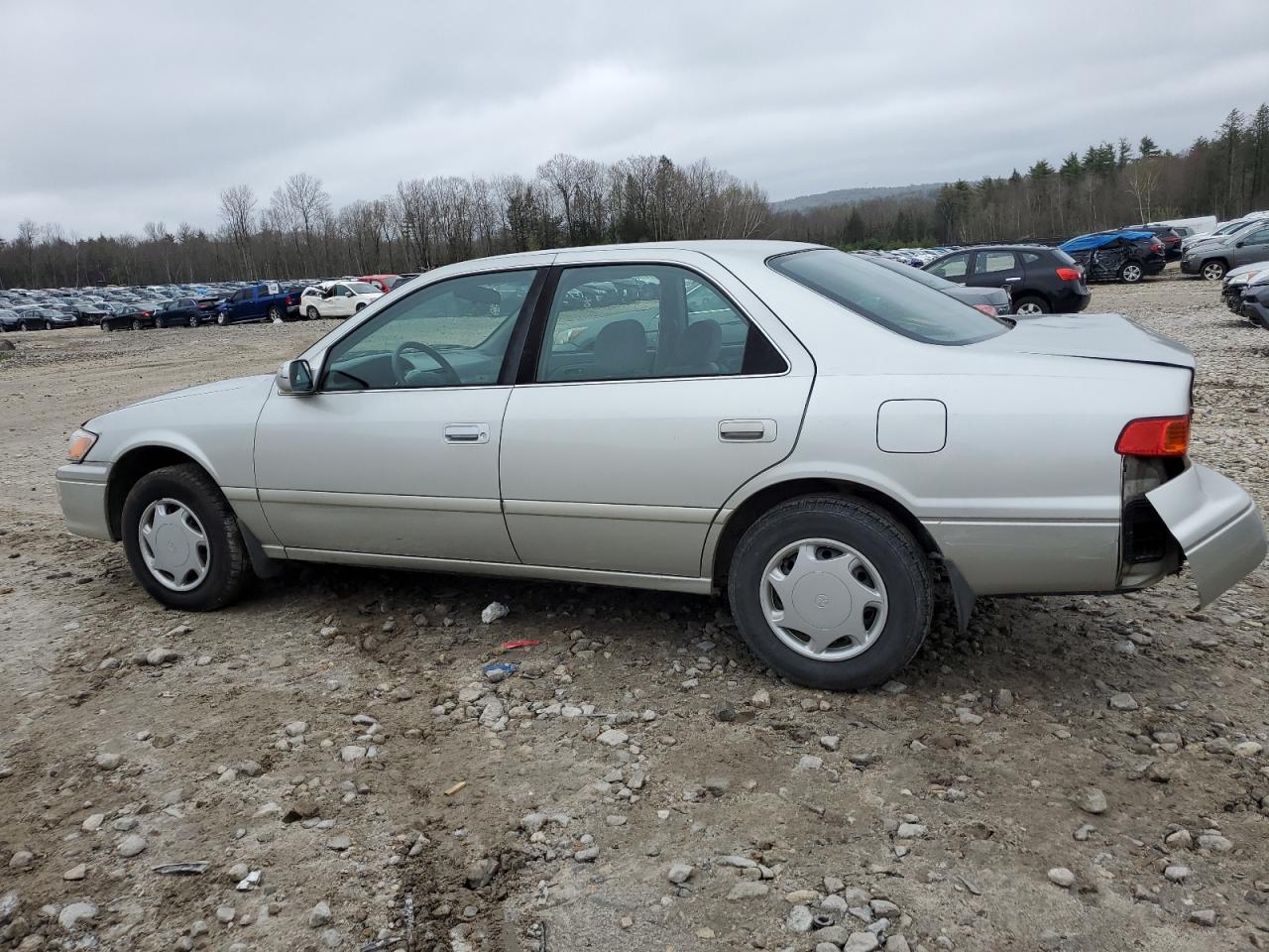 4T1BG22K5YU002521 2000 Toyota Camry Ce