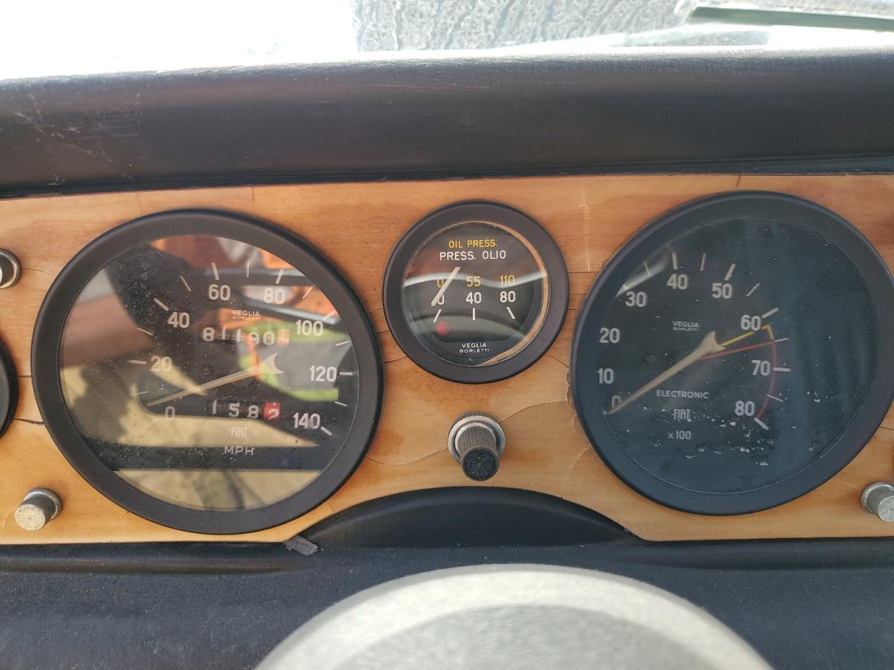 124CS10090914 1975 Fiat 124