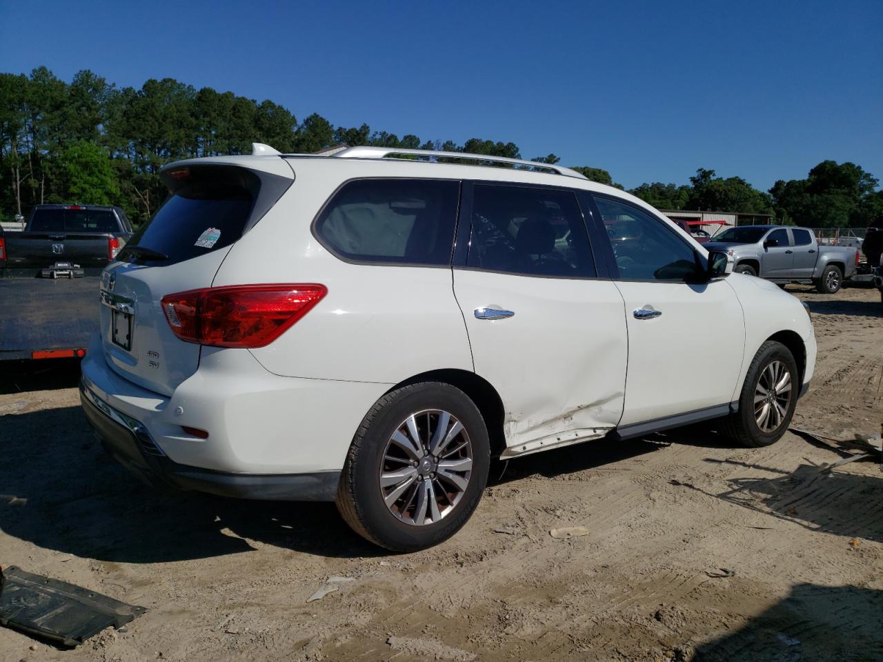 5N1DR2MM4KC597781 2019 Nissan Pathfinder S