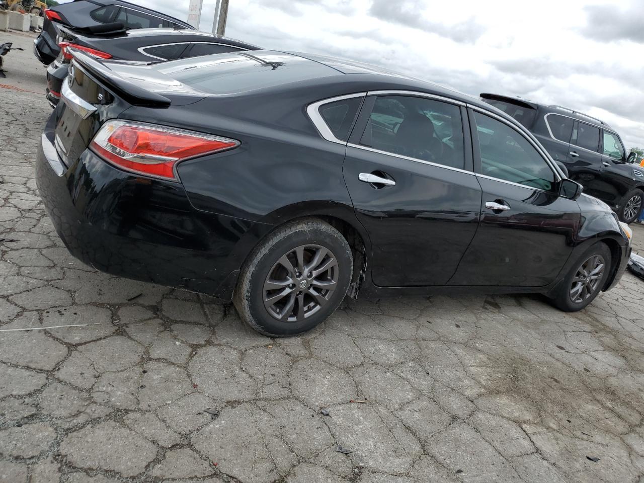 2015 Nissan Altima 2.5 vin: 1N4AL3AP1FN407237