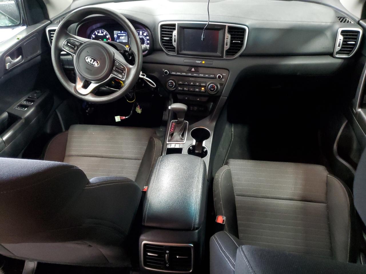 KNDPMCAC4J7487502 2018 Kia Sportage Lx