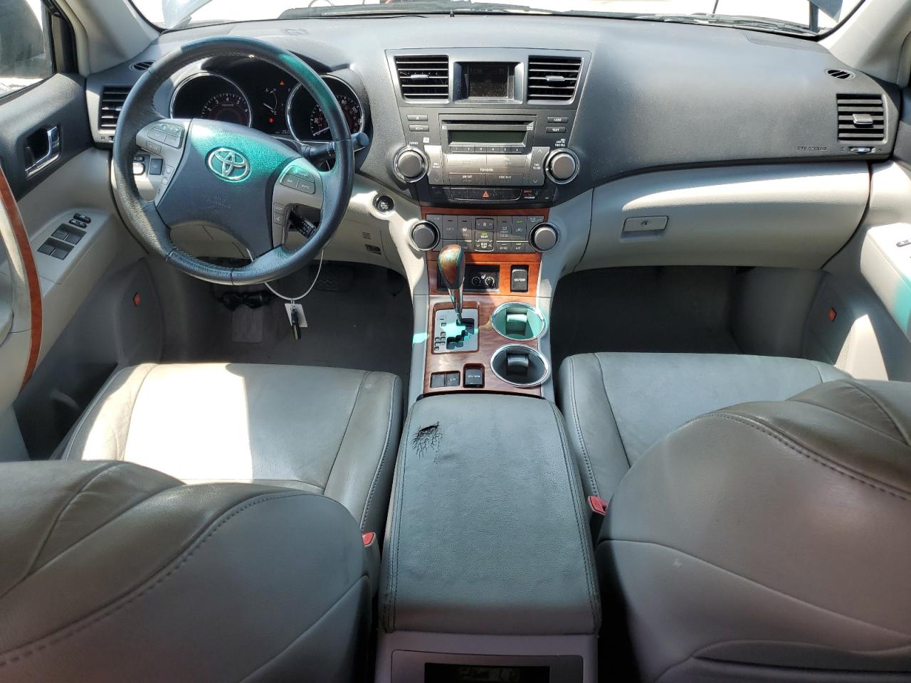 5TDYK3EH4AS005228 2010 Toyota Highlander Limited