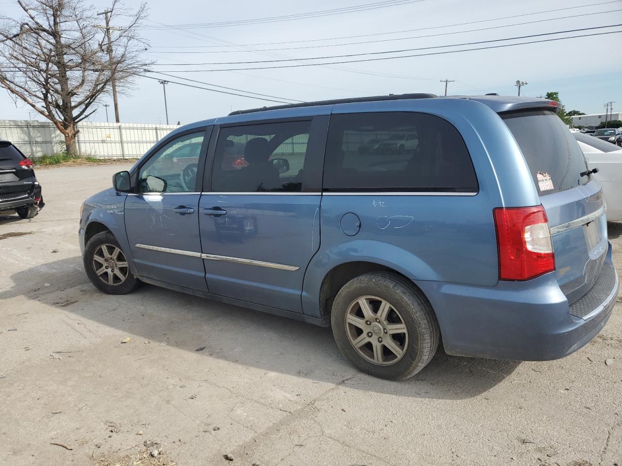 Lot #2855297345 2012 CHRYSLER TOWN & COU