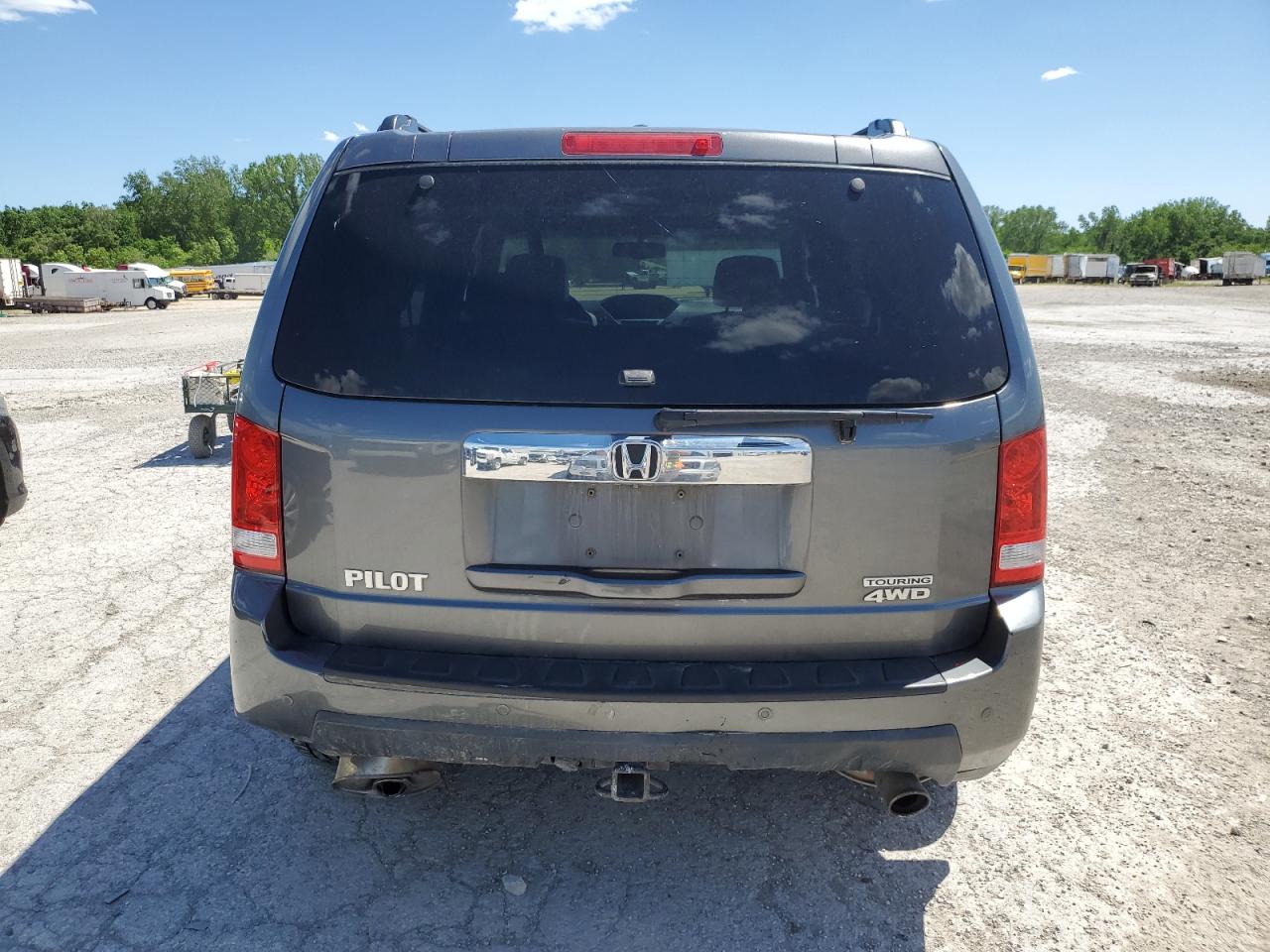5FNYF4H90BB012309 2011 Honda Pilot Touring