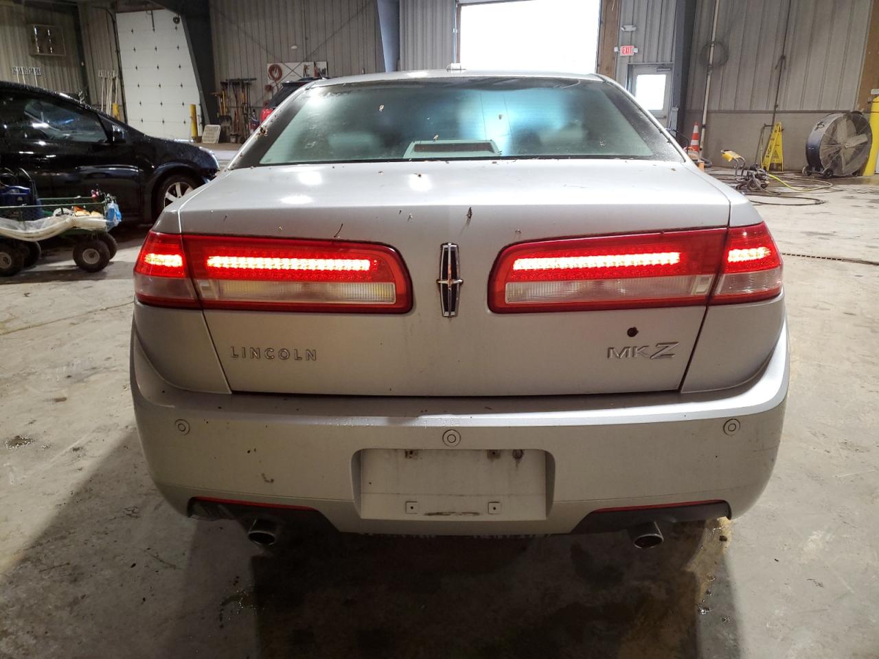 3LNHL2GCXAR640963 2010 Lincoln Mkz