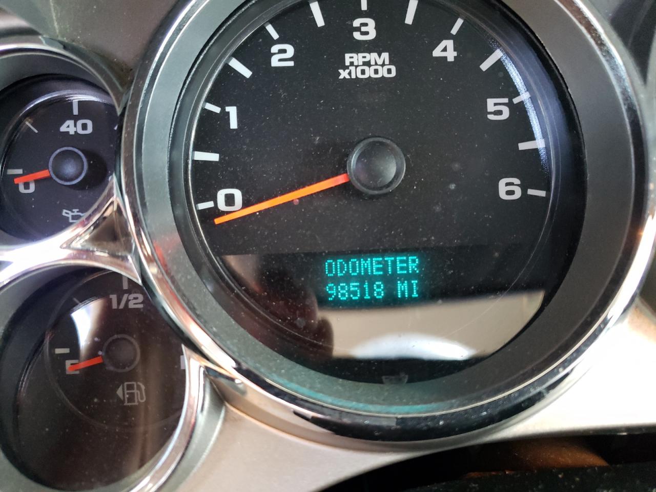 1GCRCSE07BZ421232 2011 Chevrolet Silverado C1500 Lt