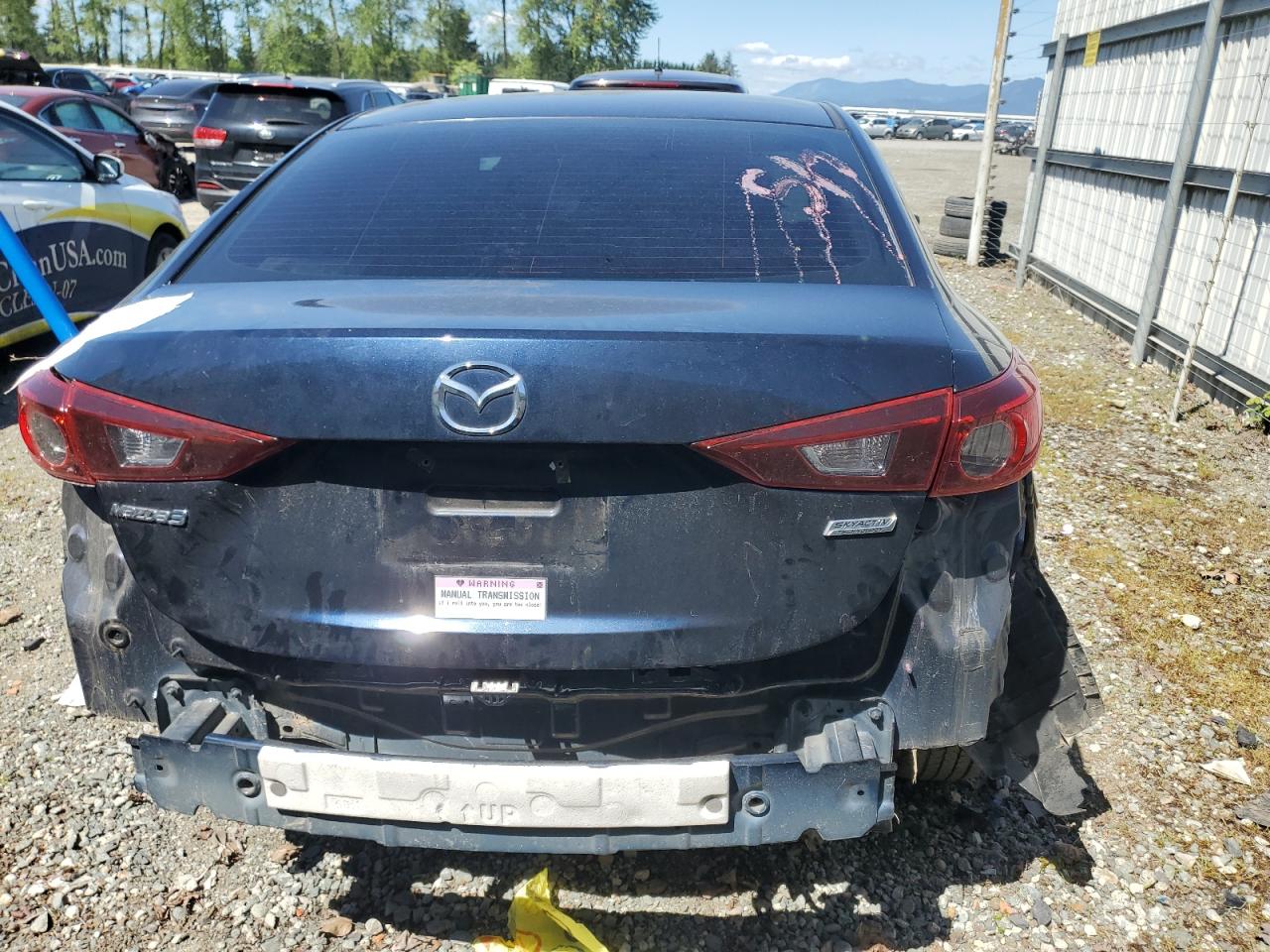 2015 Mazda 3 Sport vin: JM1BM1U75F1241386