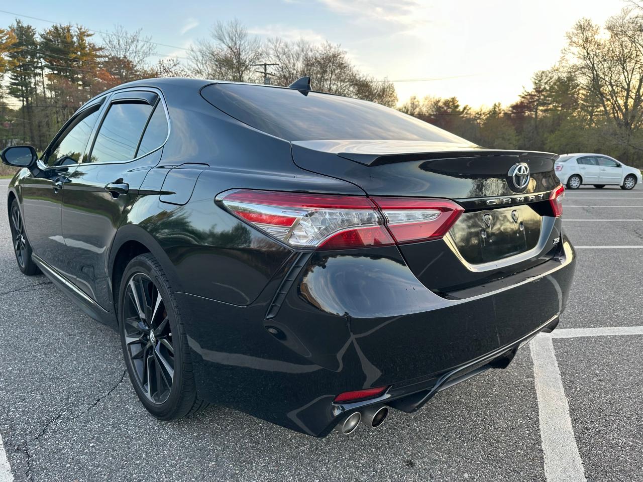 2019 Toyota Camry Xse vin: 4T1B61HK8KU732001